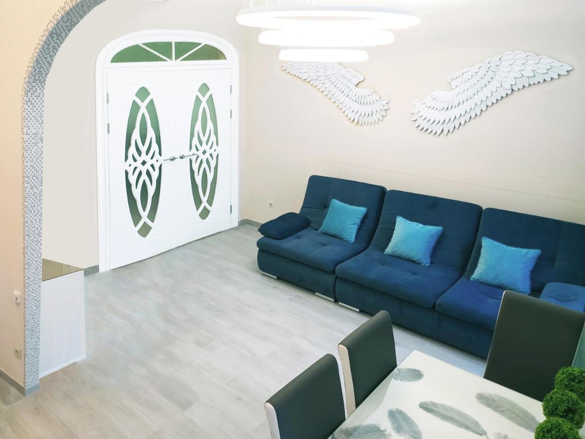 Apartment Luxury Centre Located كييف المظهر الخارجي الصورة